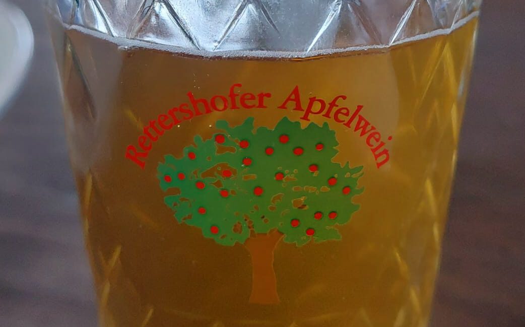 Goldenes Stöffsche